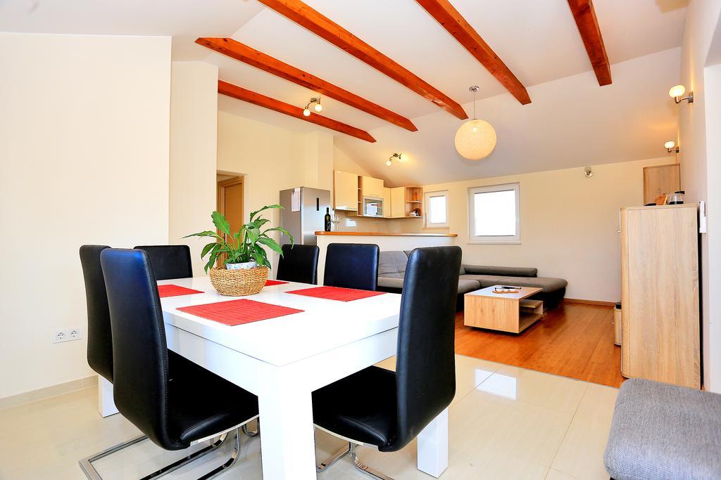 Apartment Pa Ve มูร์แตร์ ภายนอก รูปภาพ